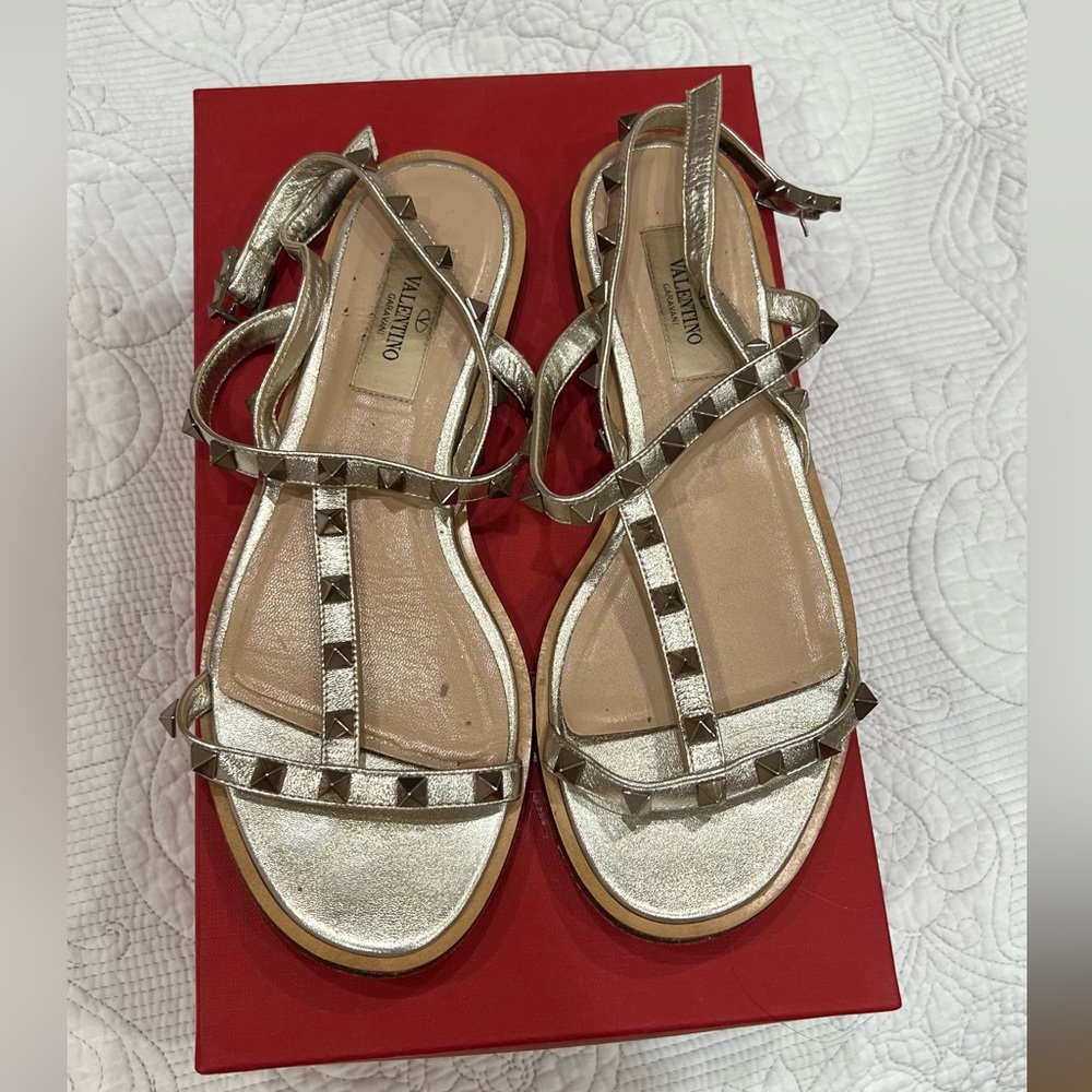 Valentino Garavani Rockstud flat sandals